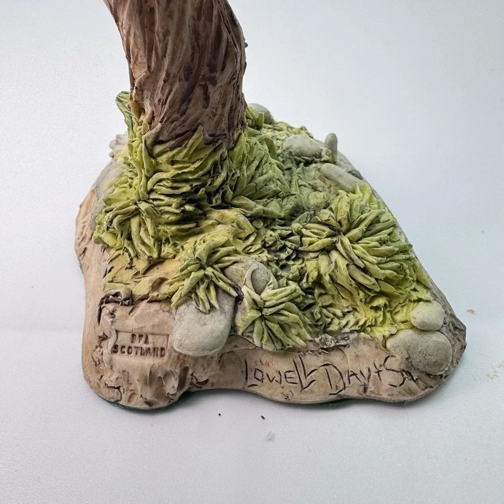 Lowell Davis CUSSIN UP A STORM Schmid RFD Figurine 95086 Squirrel Blue Jays Feed